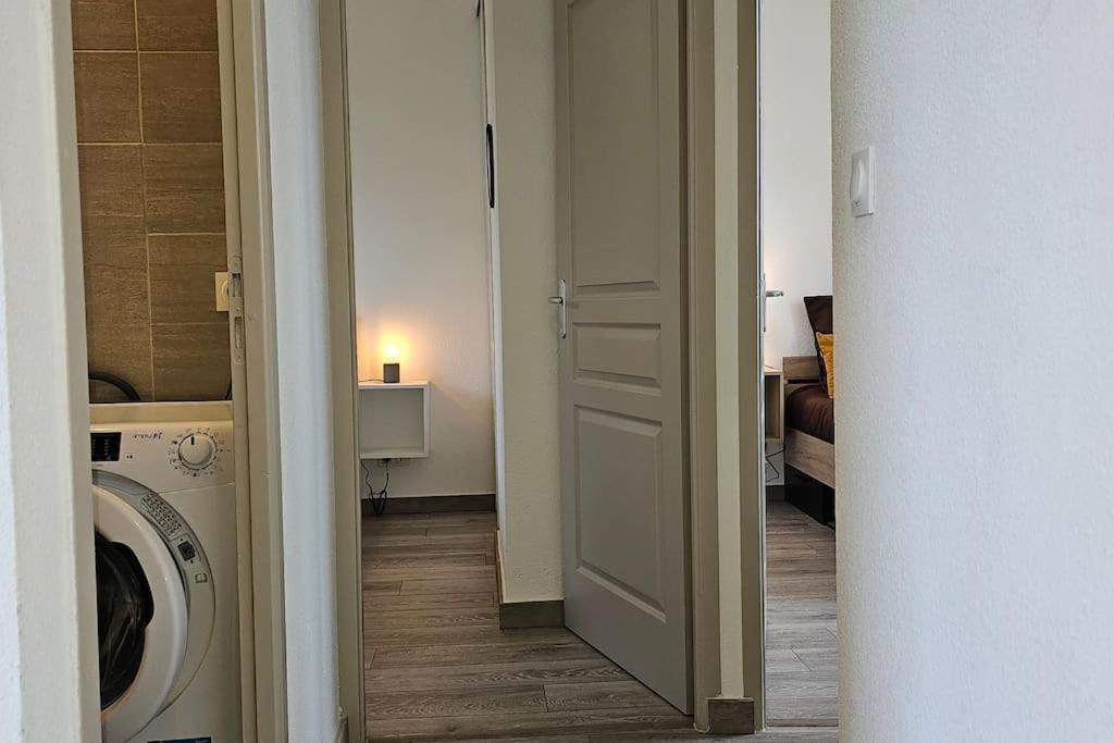 Appartement L'Orchidee, Proche De La Gare Avec Clim Et Terrasse à Narbonne Extérieur photo